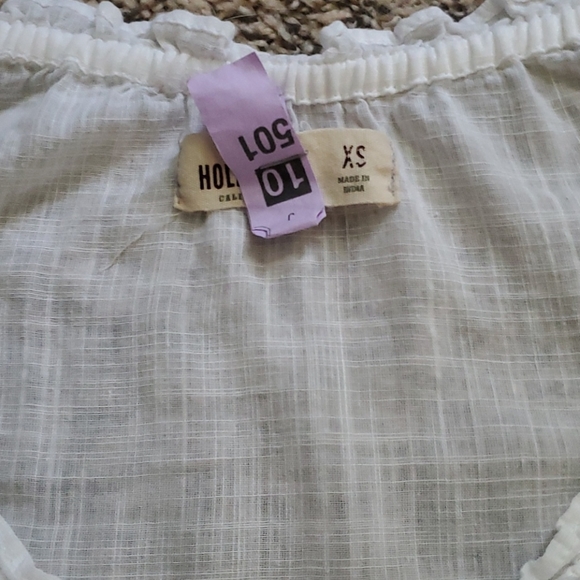 Hollister white flower summer top, size XS - Picture 5 of 5